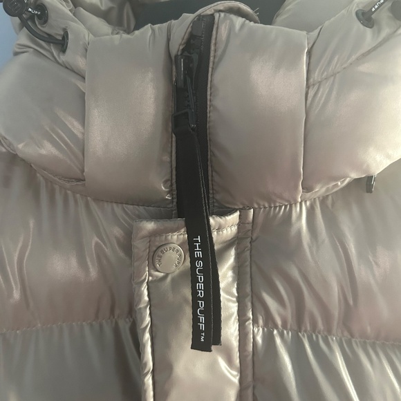Aritzia SuperPuff- The Super Resort High Gloss Jacket - Picture 2 of 10